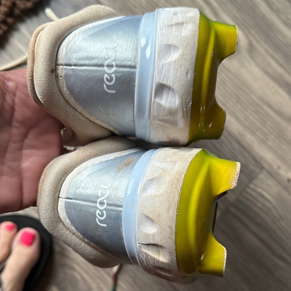 Nike White and Brown Athletic Football cleats - Picture 5 of 10